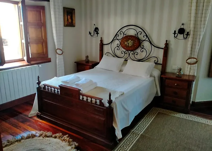 La Chimenea Cantabra 乡村民宿 *